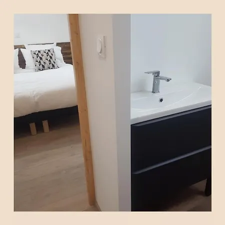 Maison D Hotes Et Table Gourmande Au Vert Des Lys 3* Haverskerque