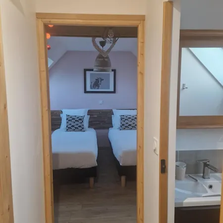 Au Des Lys D'hotes Bed & Breakfast *